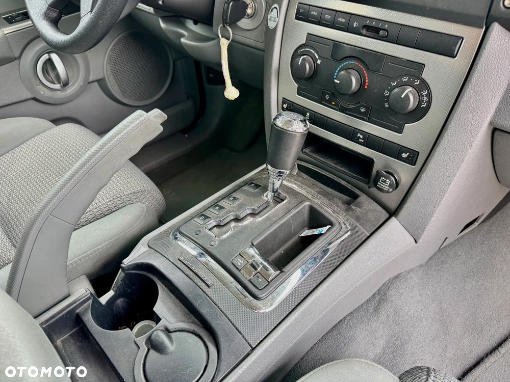Jeep Commander 3.0 CRD Laredo - 13