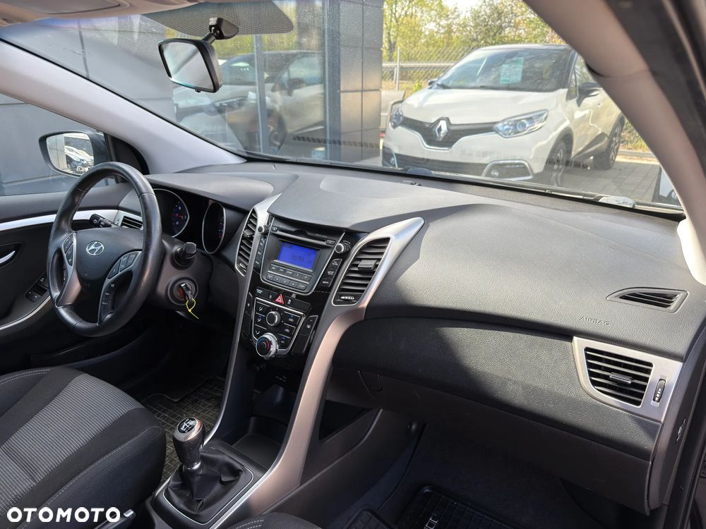 Hyundai i30 1.6 Trend - 26