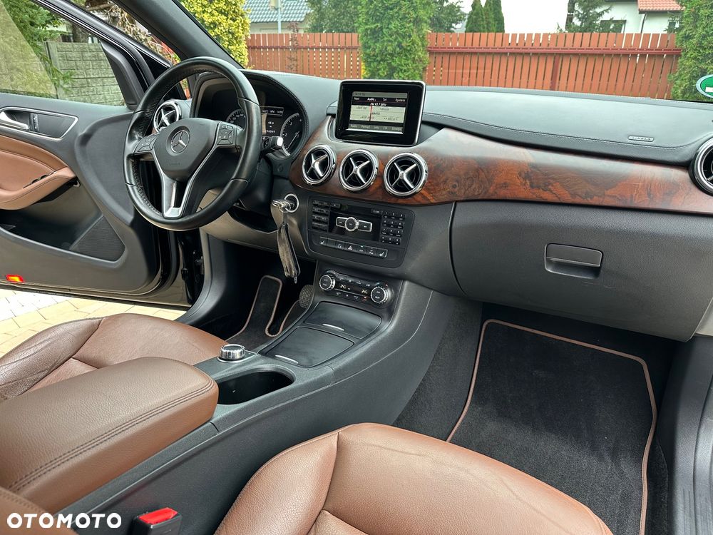 Mercedes-Benz Klasa B 200 CDI (BlueEFFICIENCY) 7G-DCT - 20