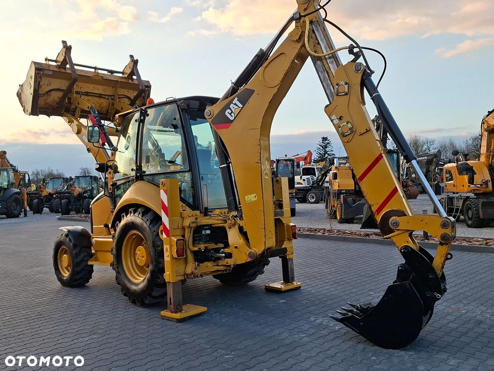 Caterpillar CAT 432E Premier - 5