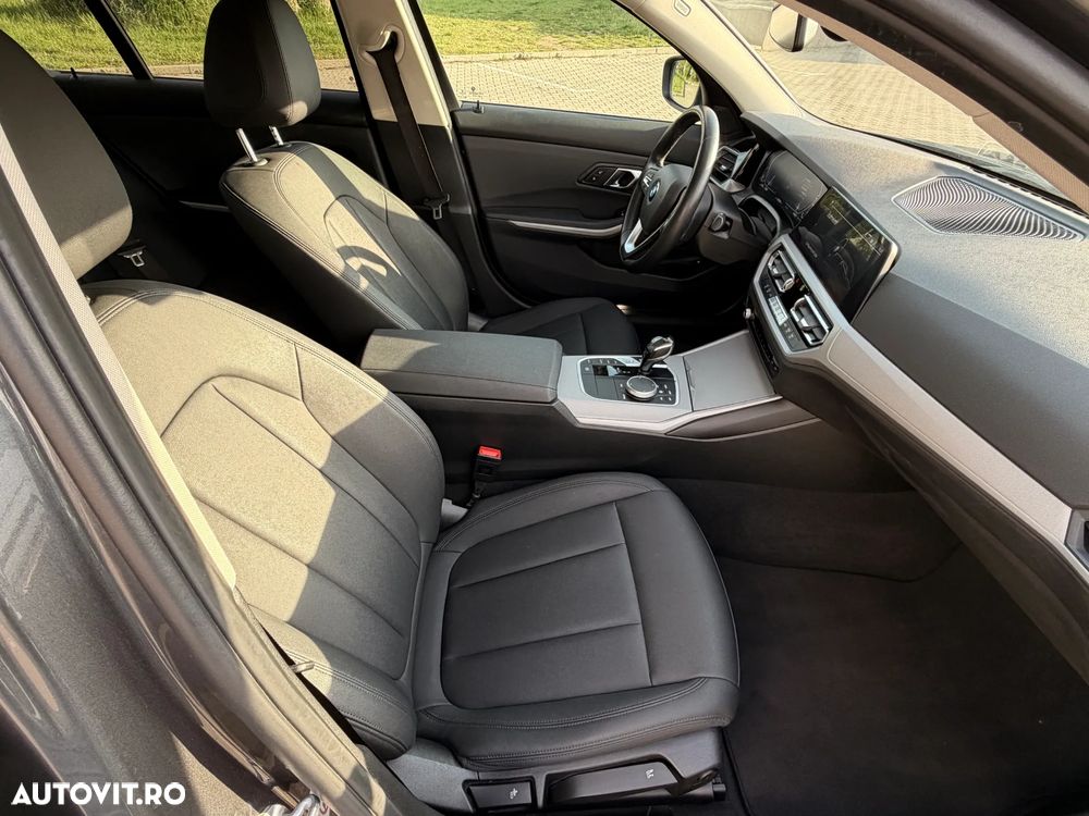 BMW Seria 3 330e Aut. Advantage - 19
