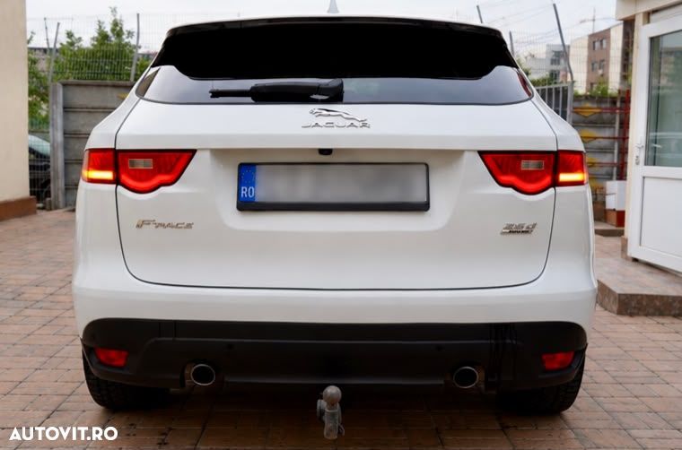 Jaguar F-Pace - 5