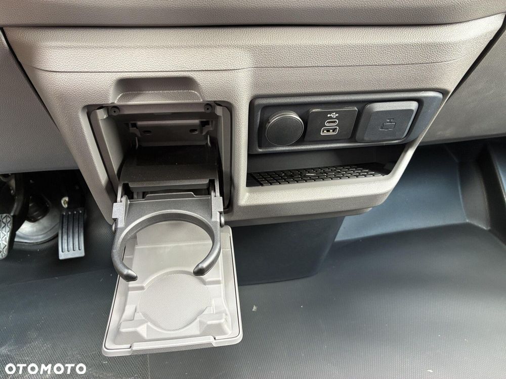Volkswagen Transporter Furgon PLUS Panamericana/6-cio osob./AUTOMAT (L2) 2.0 TDI 170KM, r.o. 3500 mm - 33