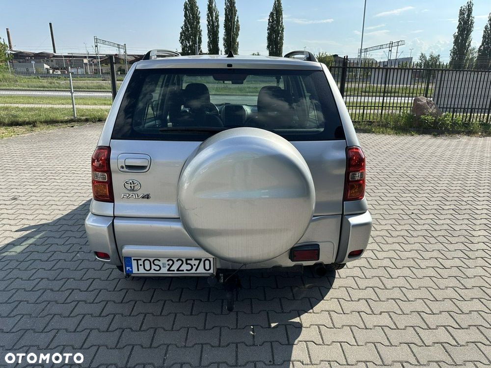 Toyota RAV4 - 5