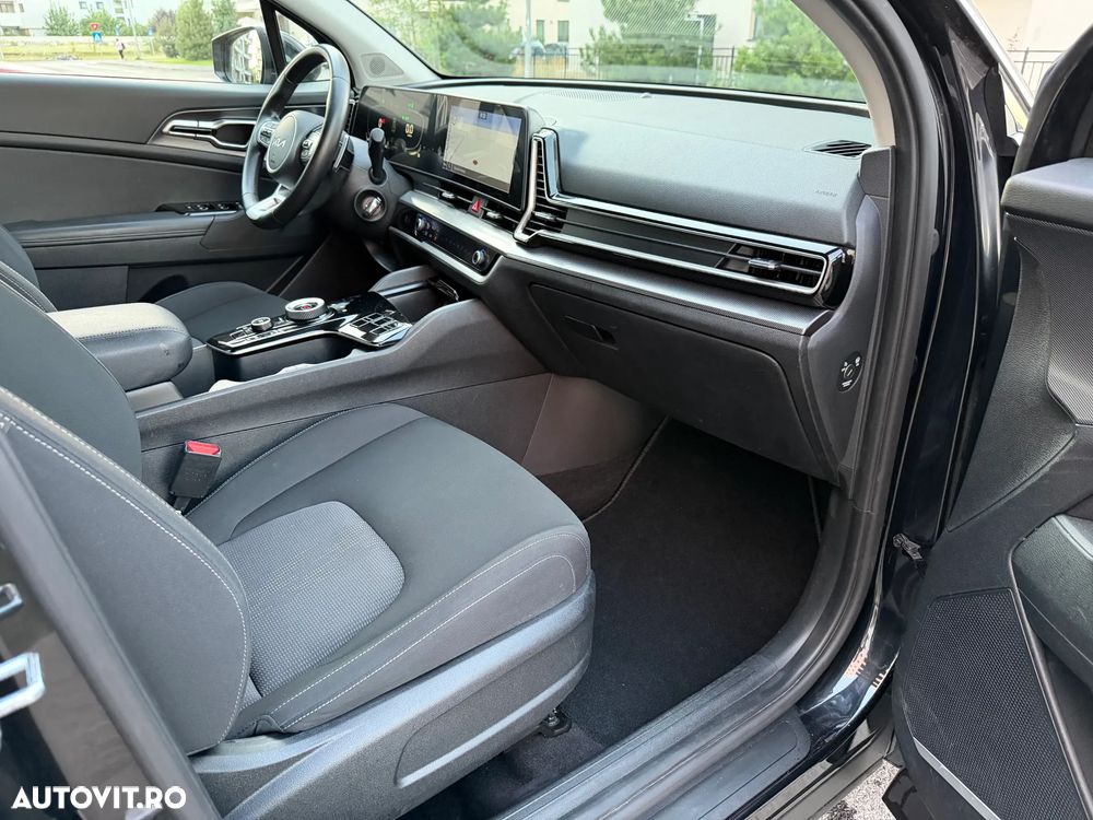 Kia Sportage 1.6 T-GDI HEV 6AT 4x2 Business Line - 24