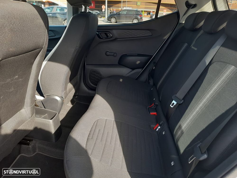 Hyundai i10 1.0 Comfort AMT - 13