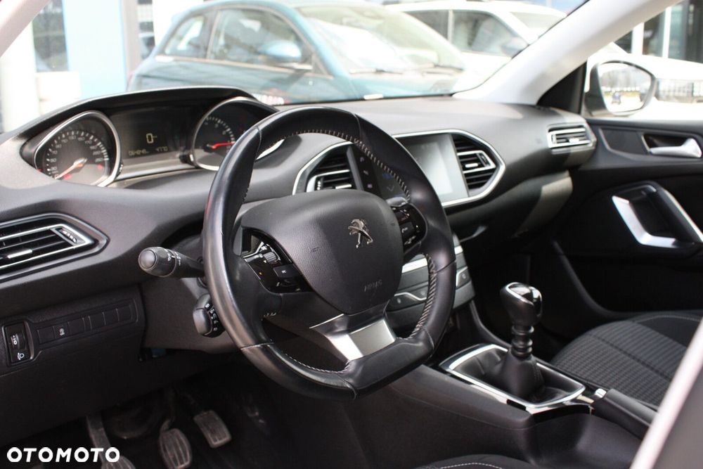 Peugeot 308 1.2 PureTech GPF Active S&S - 11