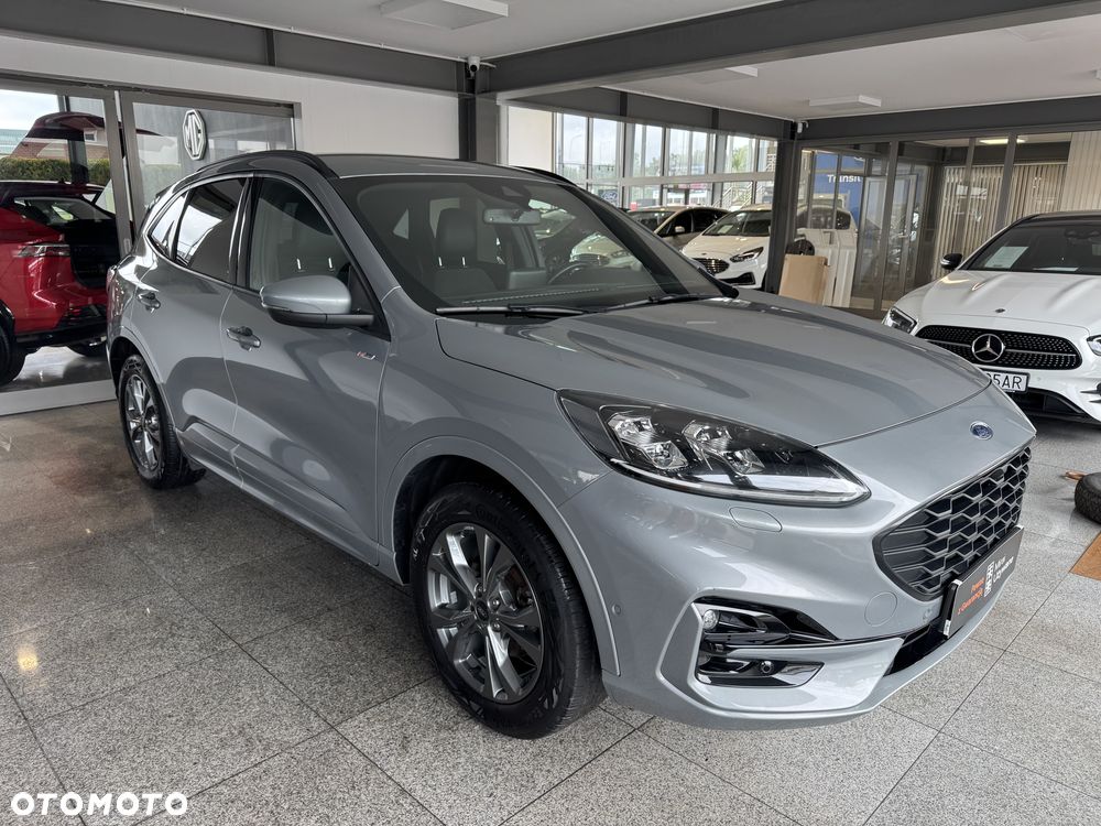 Ford Kuga 2022 photo 2