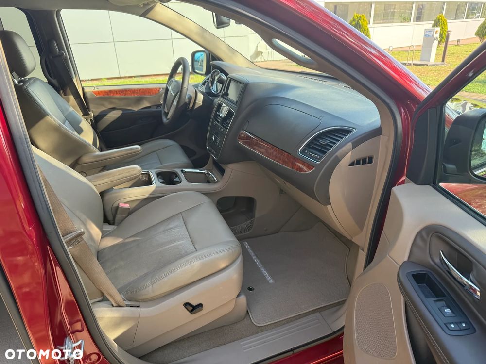 Chrysler Town & Country 3.6 Touring - 18