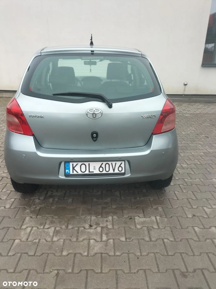 Toyota Yaris - 5
