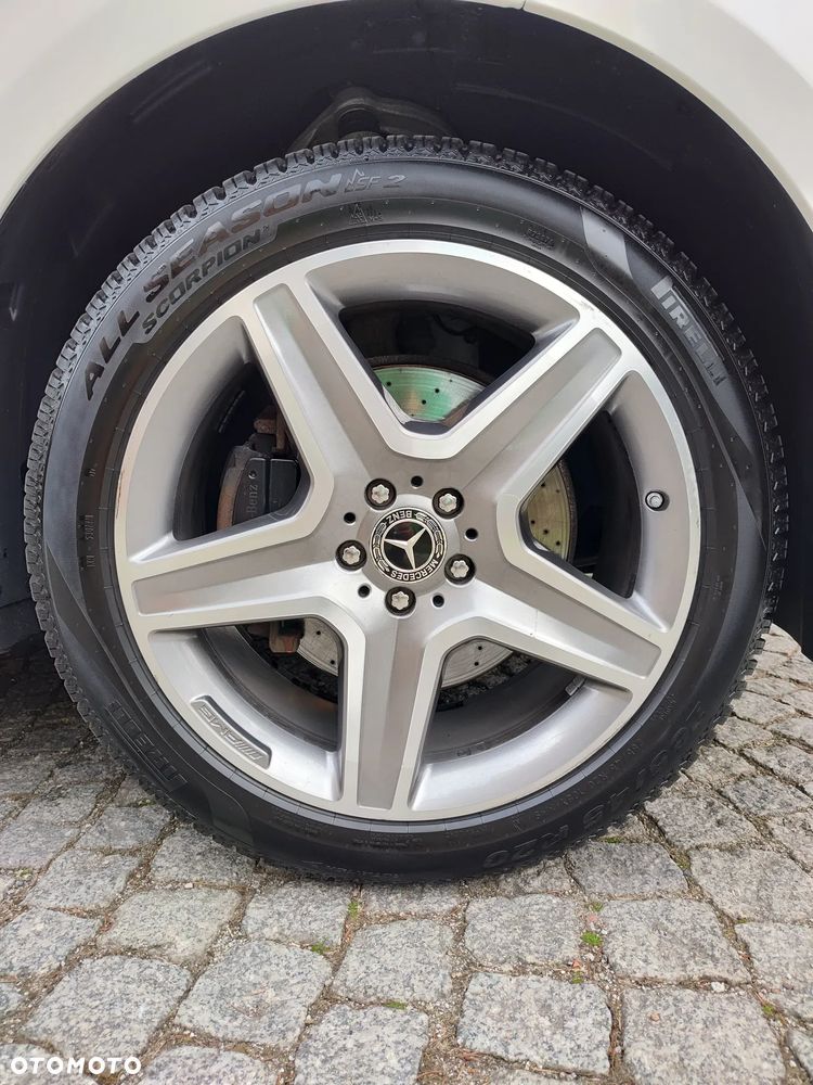 Mercedes-Benz GLE 250 d 4-Matic - 34