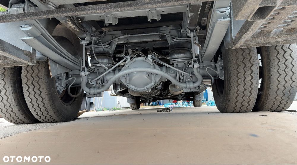 Mercedes-Benz Sprinter - 21