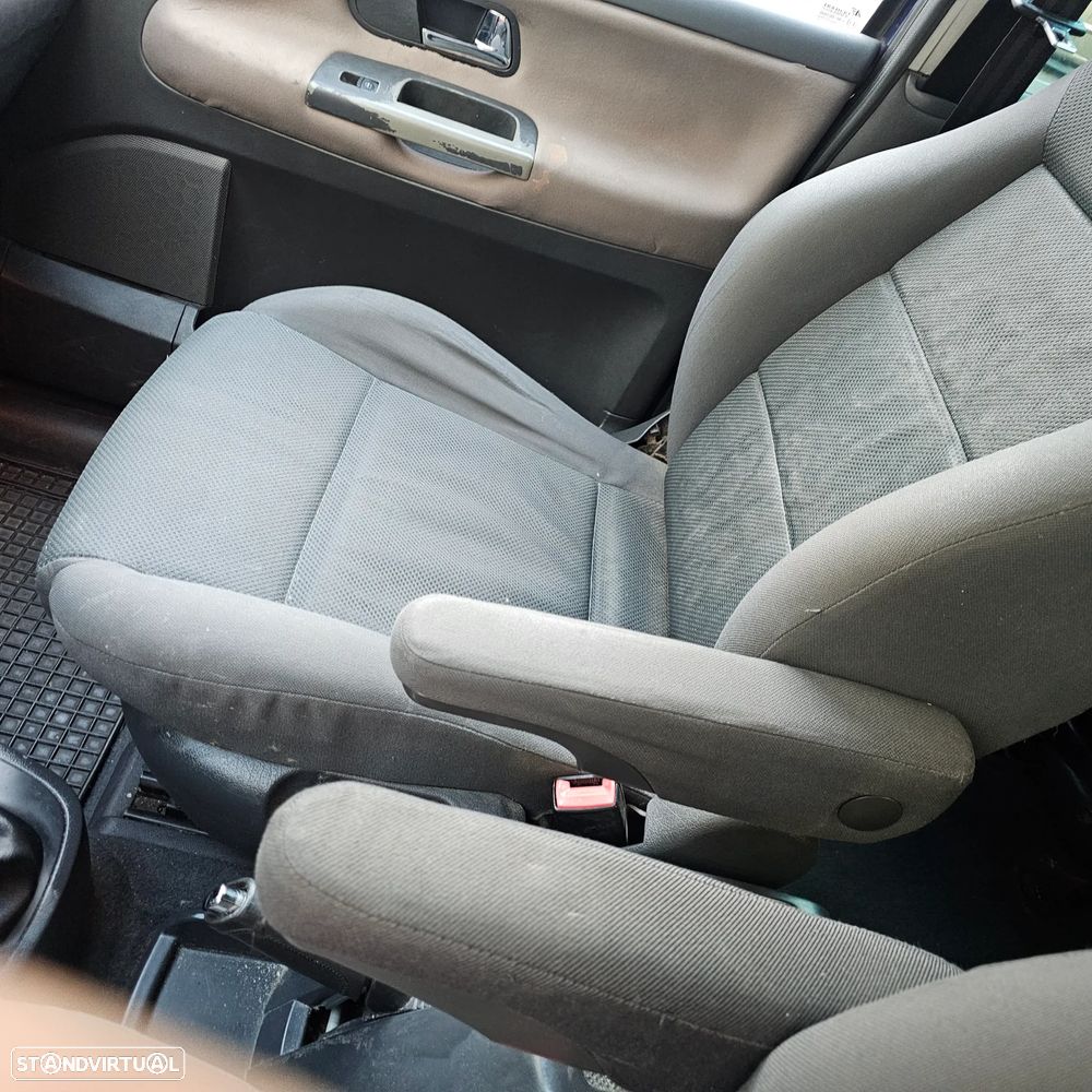 VW Sharan 1.9 TDi Confortline - 21