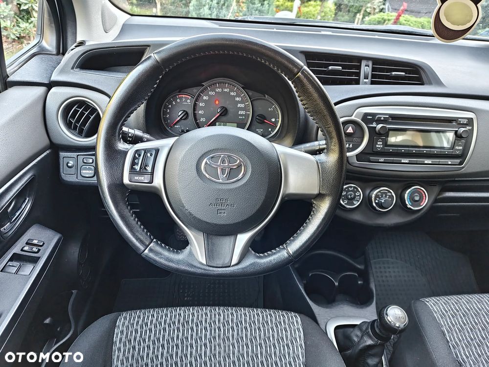 Toyota Yaris 1.0 Premium EU6 - 19