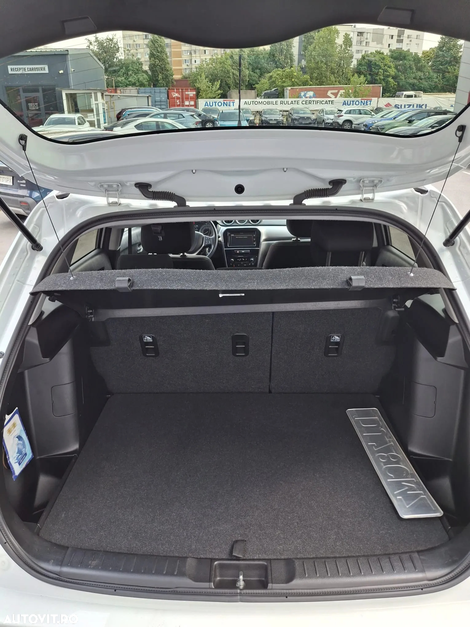 Suzuki Vitara 1.4 Boosterjet MHEV Passion - 29