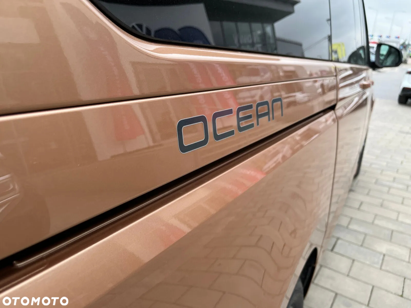 Volkswagen Multivan - 5
