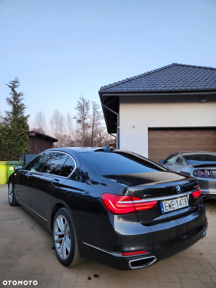 BMW Seria 7 750Li xDrive Edition Exclusive - 2