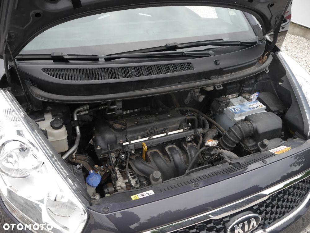 Kia Venga 1.4 CVVT Vision - 22