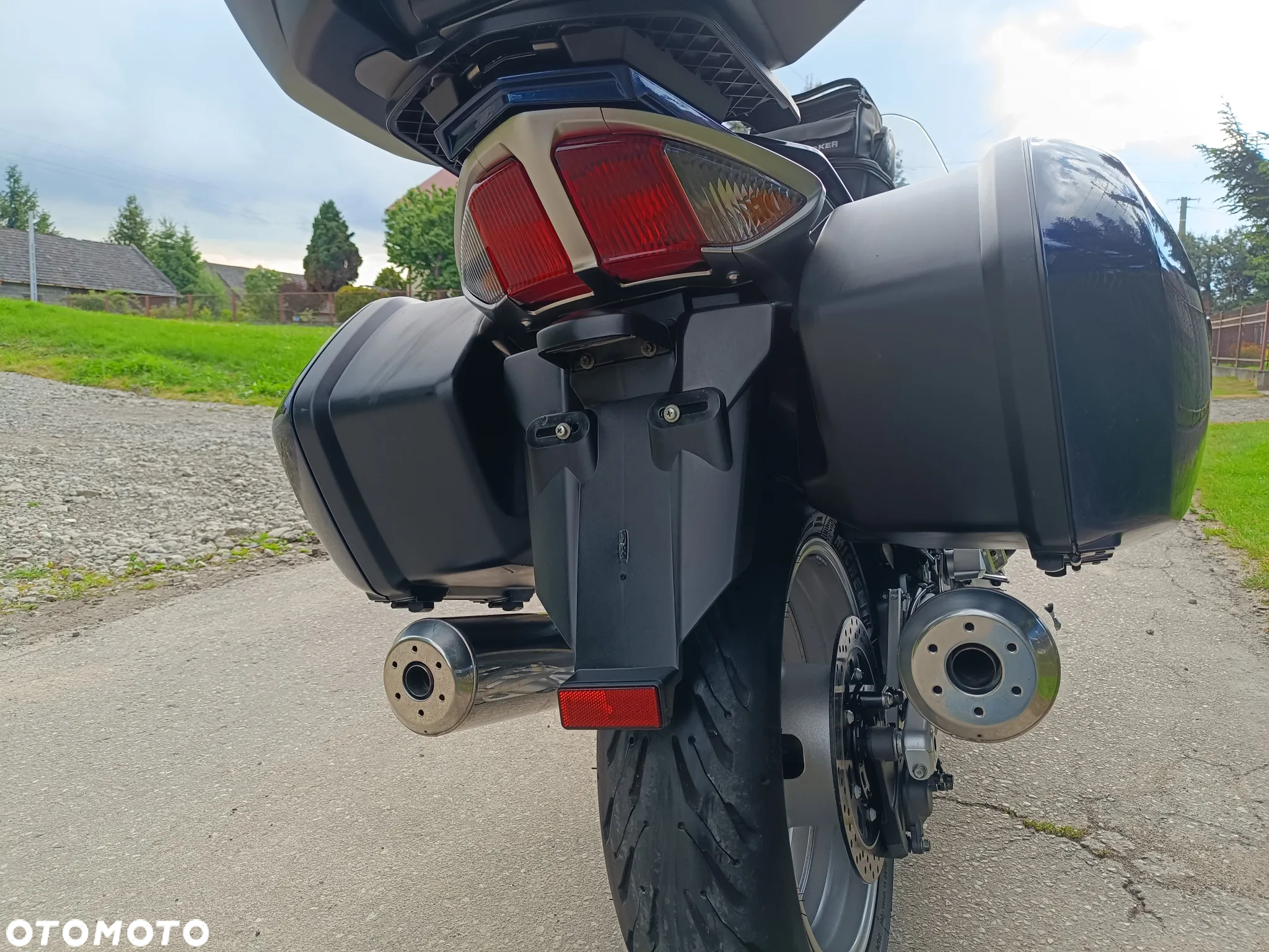 Yamaha FJR - 13