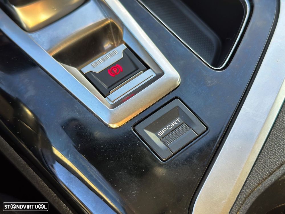 Peugeot 3008 1.5 BlueHDi Allure EAT8 - 20