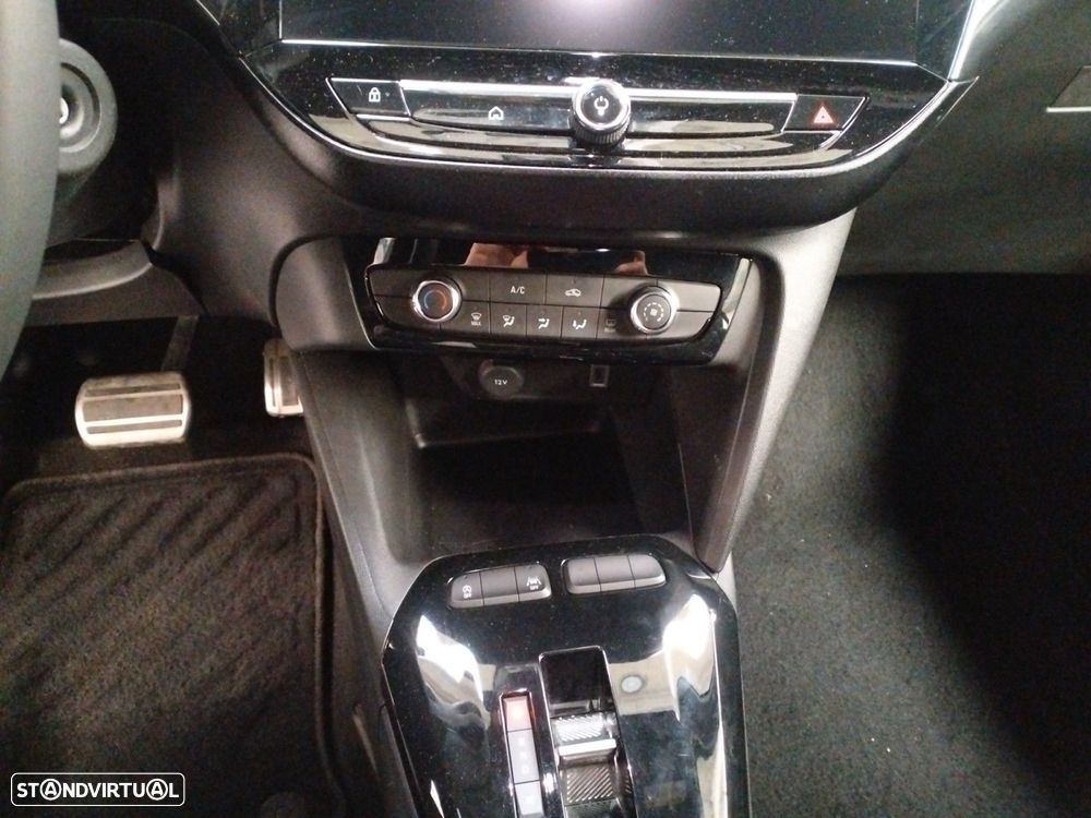 Opel Corsa 1.2 T Hybrid GS eDCT - 12