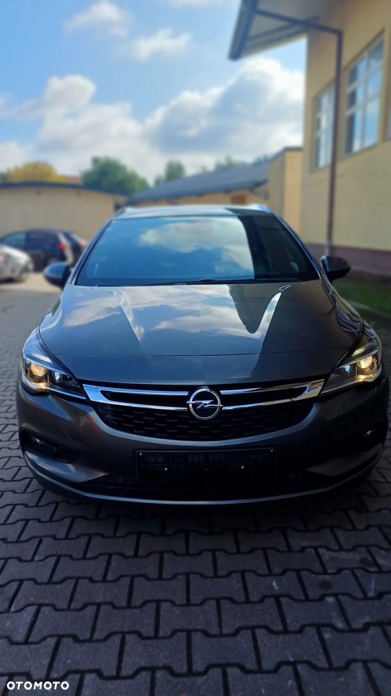 Opel Astra 1.6 D (CDTI) Start/Stop Sports Tourer Innovation - 11