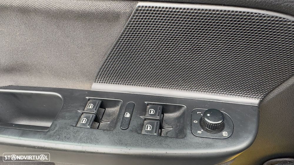 VW Golf Variant 1.6 TDi Confortline - 10