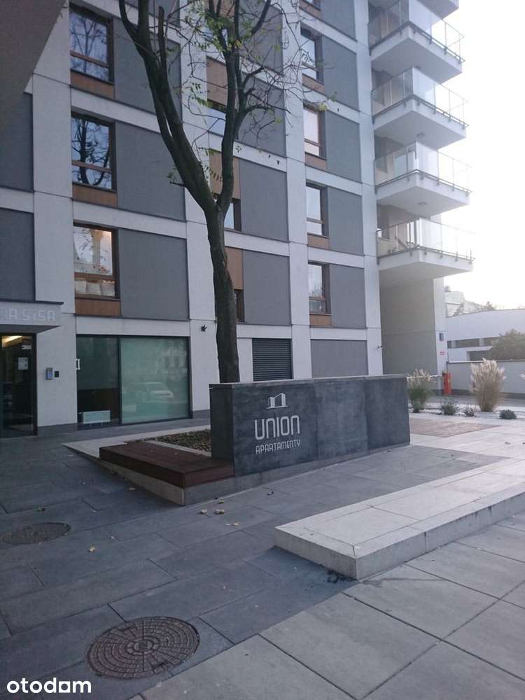 Miejsce w garażu obok centrum biznesowego Rondo Daszyńskiego