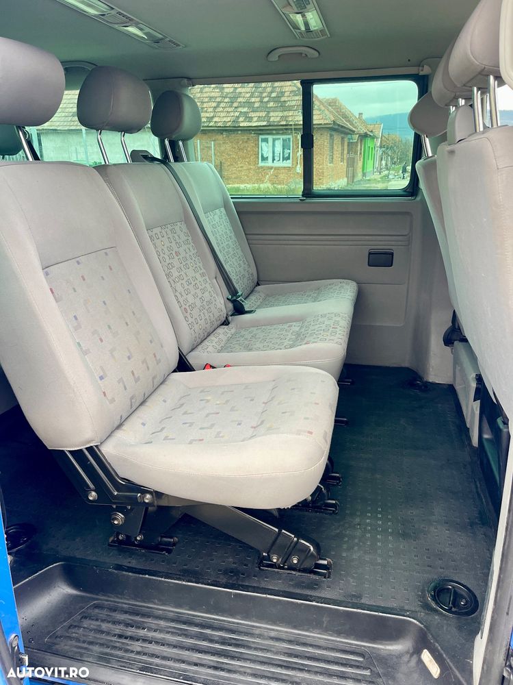 Volkswagen Transporter Caravelle DPF Comfortline Scurt - 10