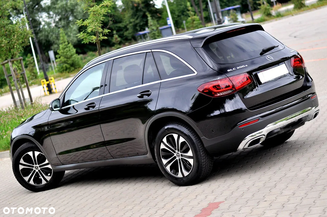 Mercedes-Benz GLC 200 d 4Matic 9G-TRONIC Exclusive - 3