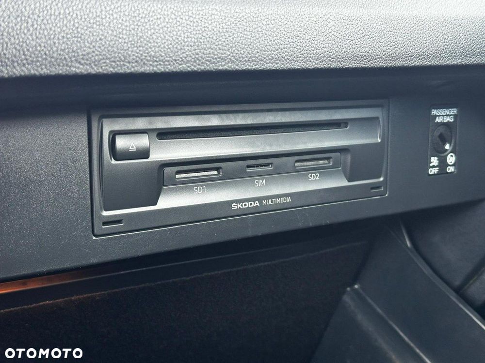 Skoda Octavia 2.0 TDI Ambition DSG - 36