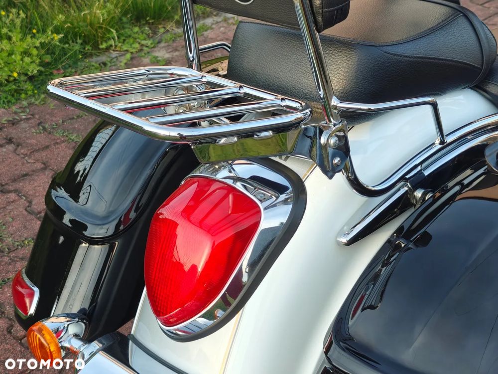 Suzuki Intruder - 14