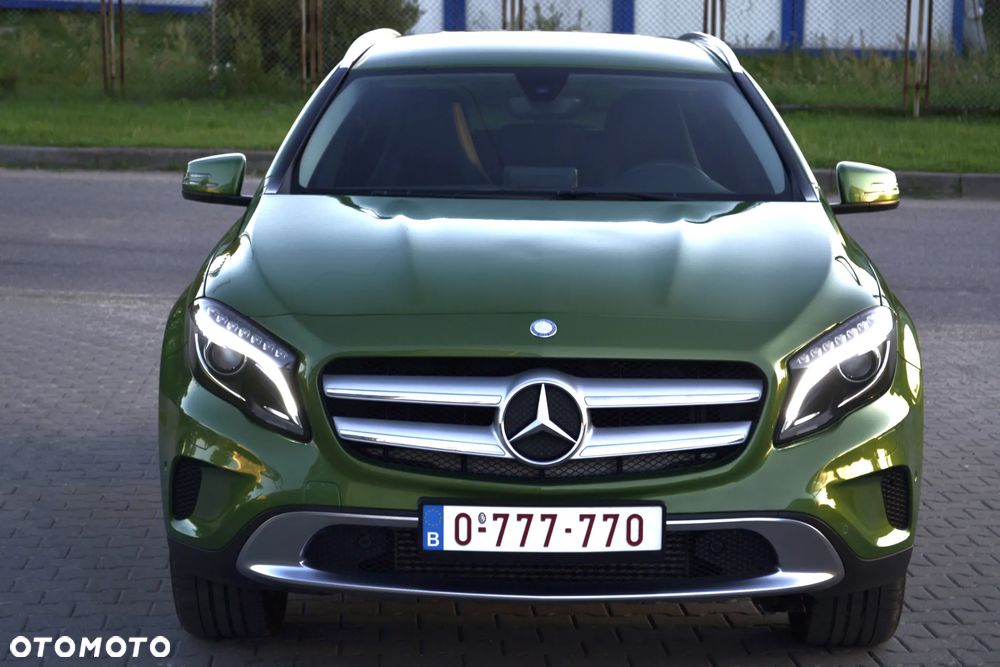 Mercedes-Benz GLA 180 d Activity Edition - 13
