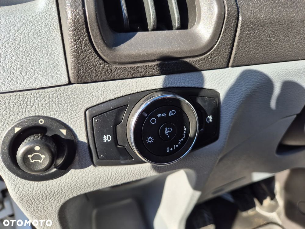 Ford TRANSIT 2.0 130KM - 10