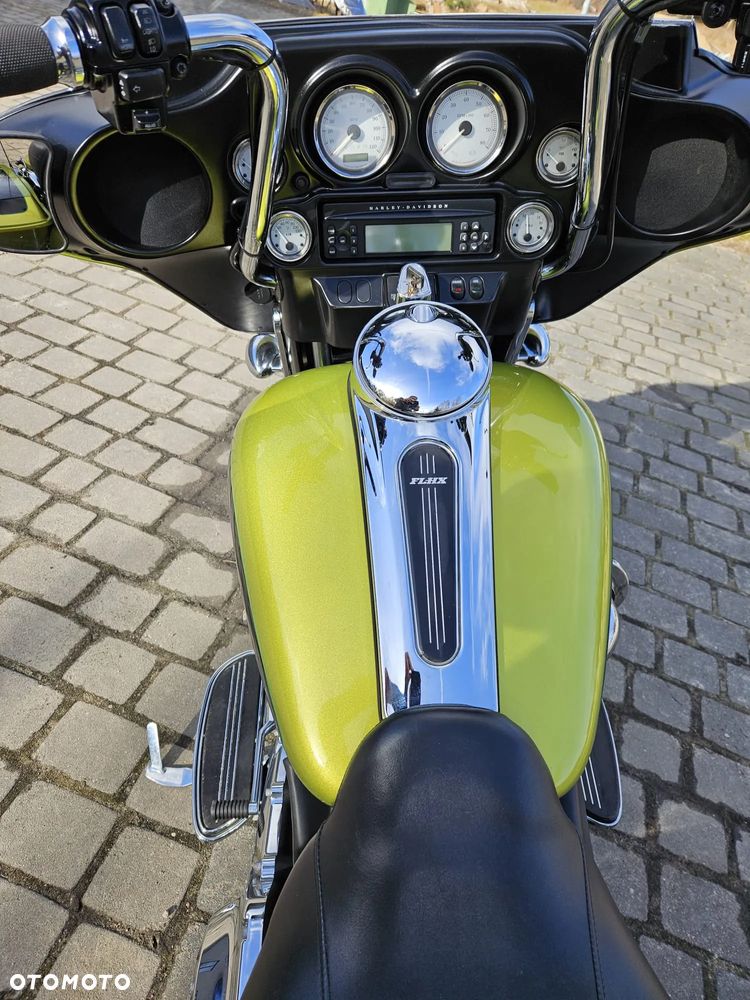 Harley-Davidson Touring Street Glide - 8