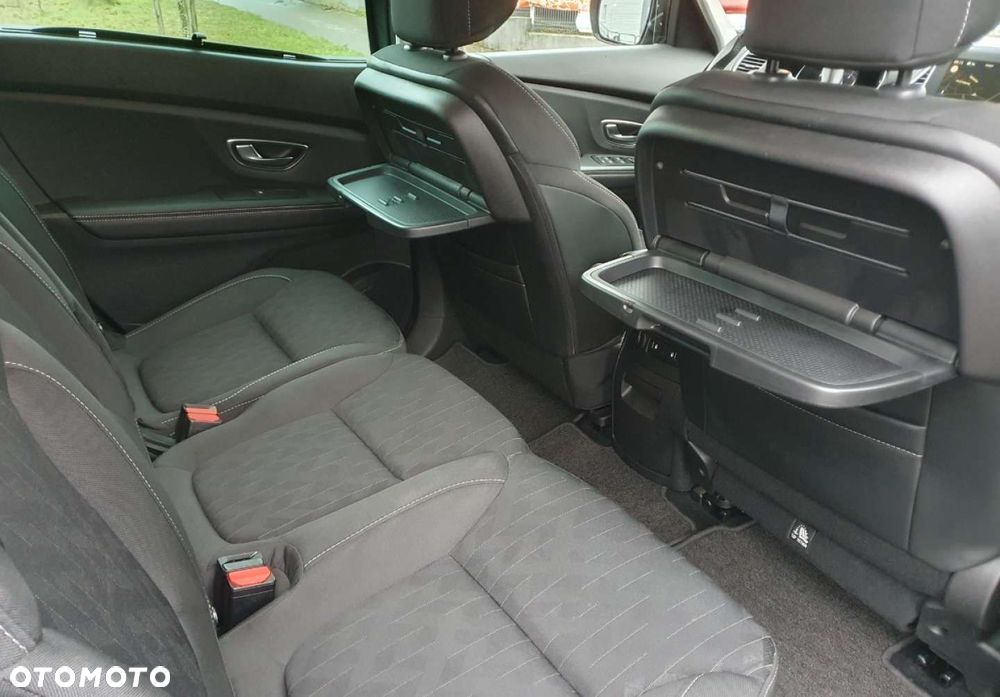 Renault Grand Scenic - 11