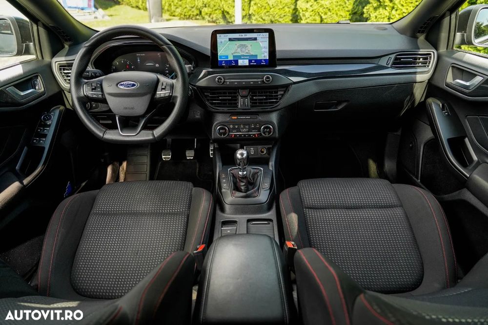 Ford Focus - 20