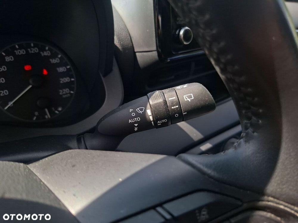 Toyota Yaris - 20