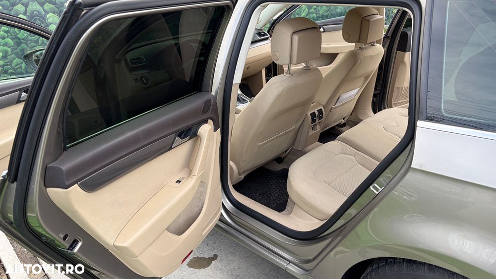 Volkswagen Passat 2.0 TDI Blue TDI DSG Comfortline - 11