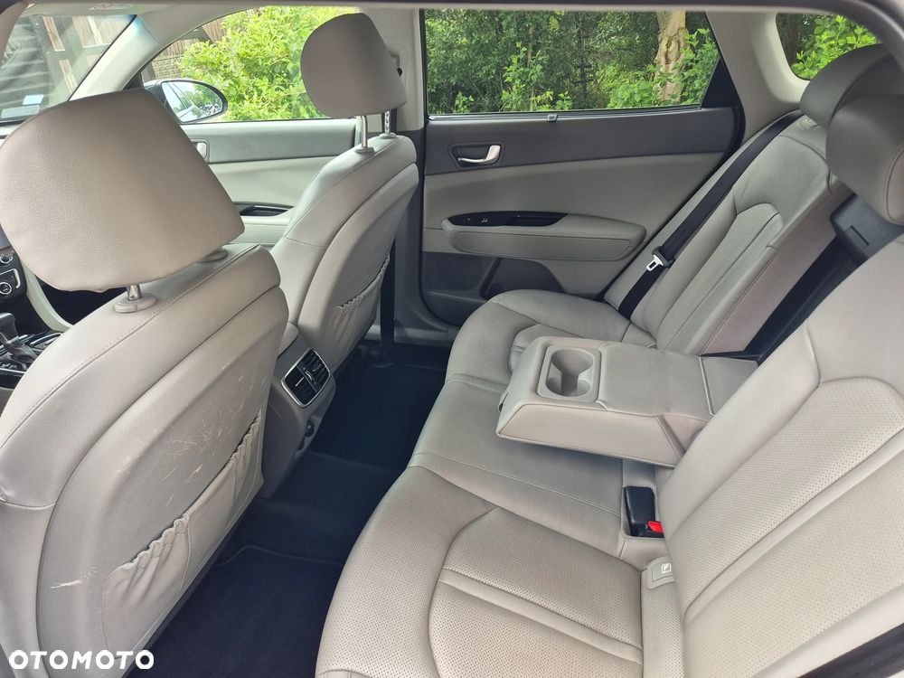 Kia Optima 1.7 CRDI XL DCT - 9