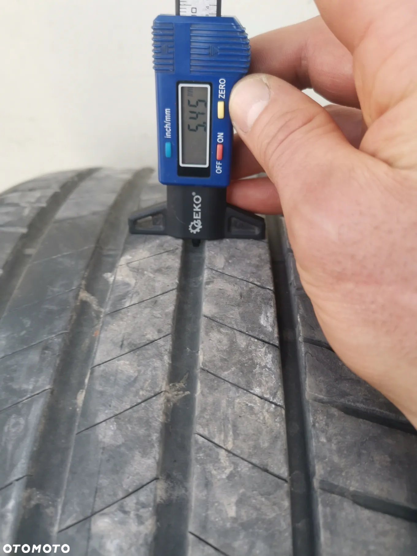 OPONY LETNIE 245/40 R19 BRIGESTONE - 3