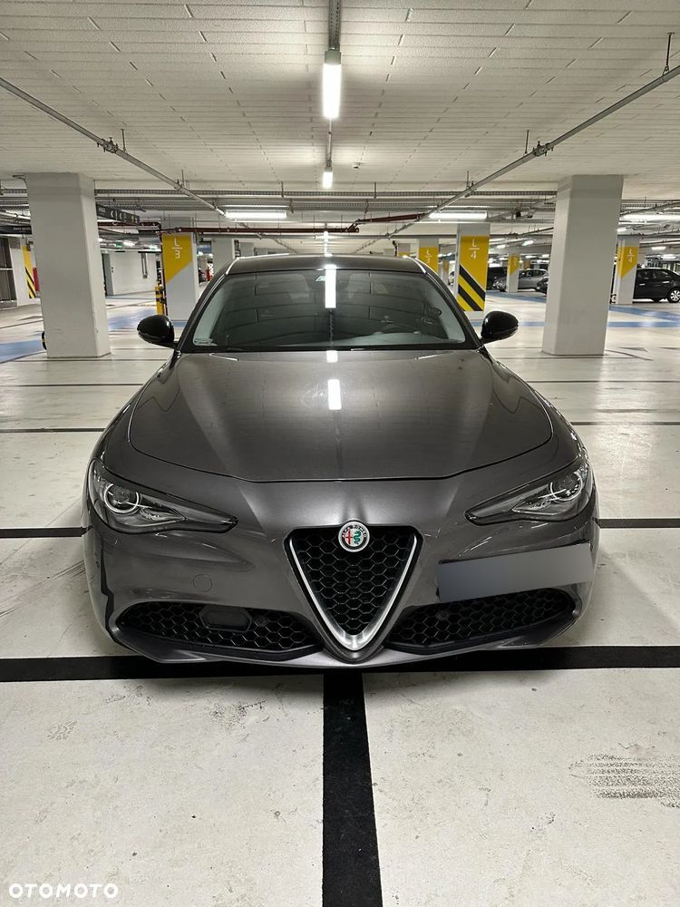 Alfa Romeo Giulia 2.0 Turbo Super - 1