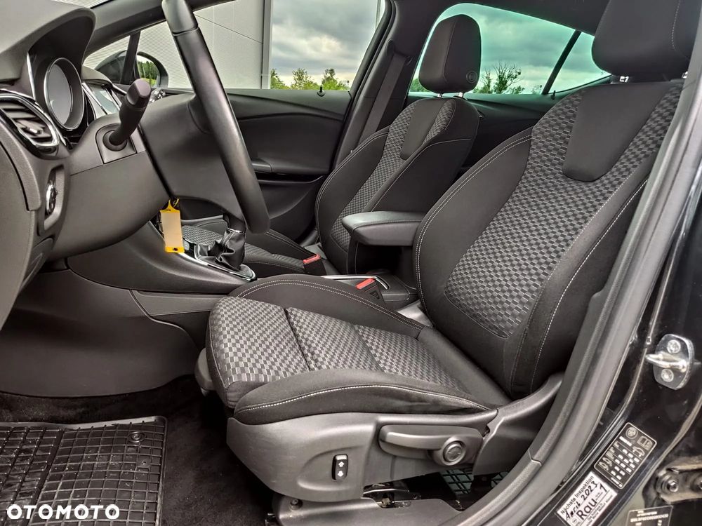 Opel Astra 1.4 Turbo Start/Stop Dynamic - 16