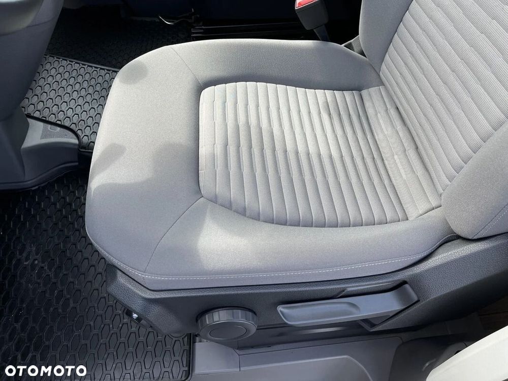 Volkswagen Grand California - 12