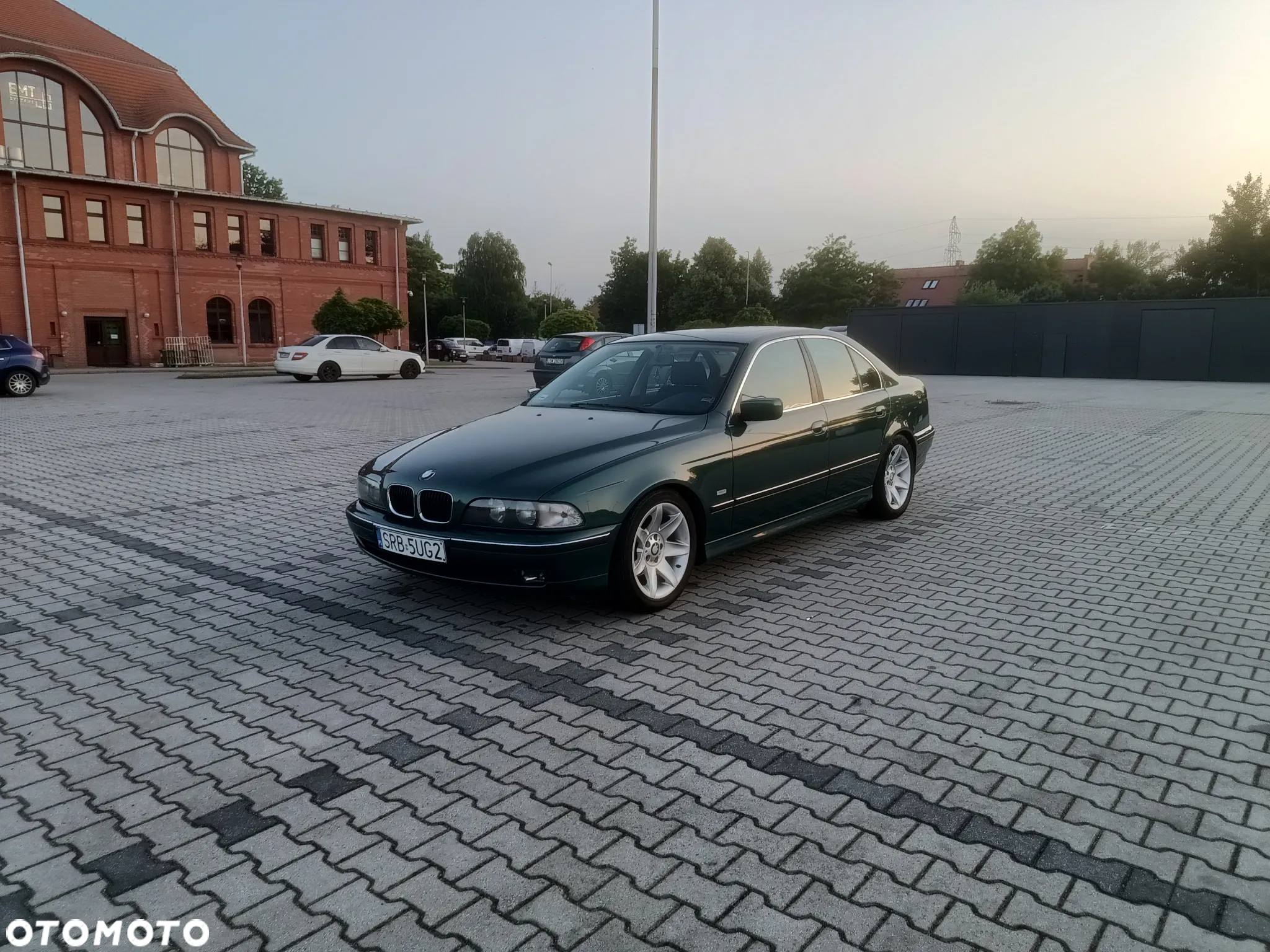 BMW Seria 5 523i - 6