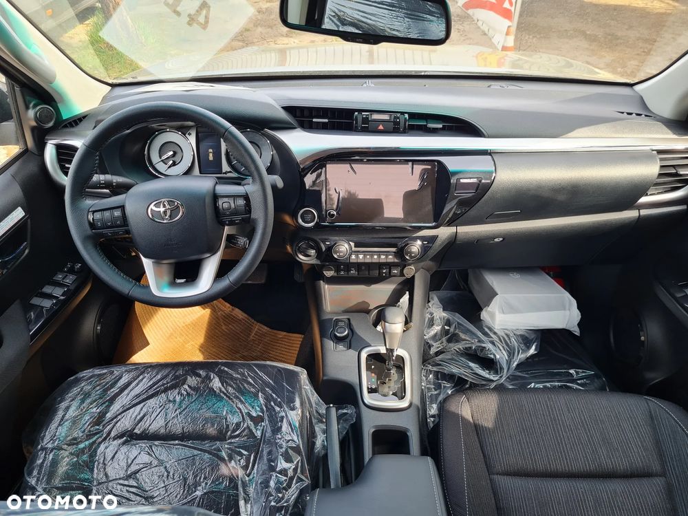 Toyota Hilux 2.8 D-4D mHEV Double Cab Executive 4x4 - 5