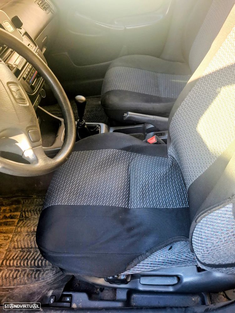 Honda Civic 1.5i LS - 9