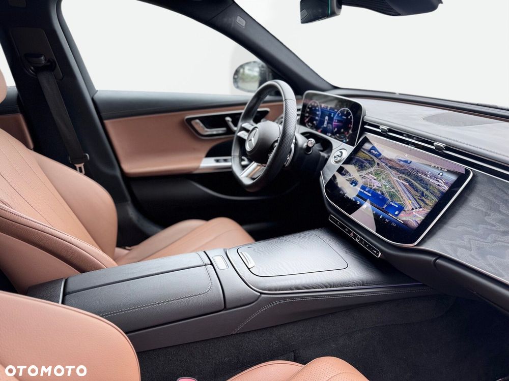 Mercedes-Benz Klasa E 220 d mHEV 4-Matic AMG 9G-Tronic - 17