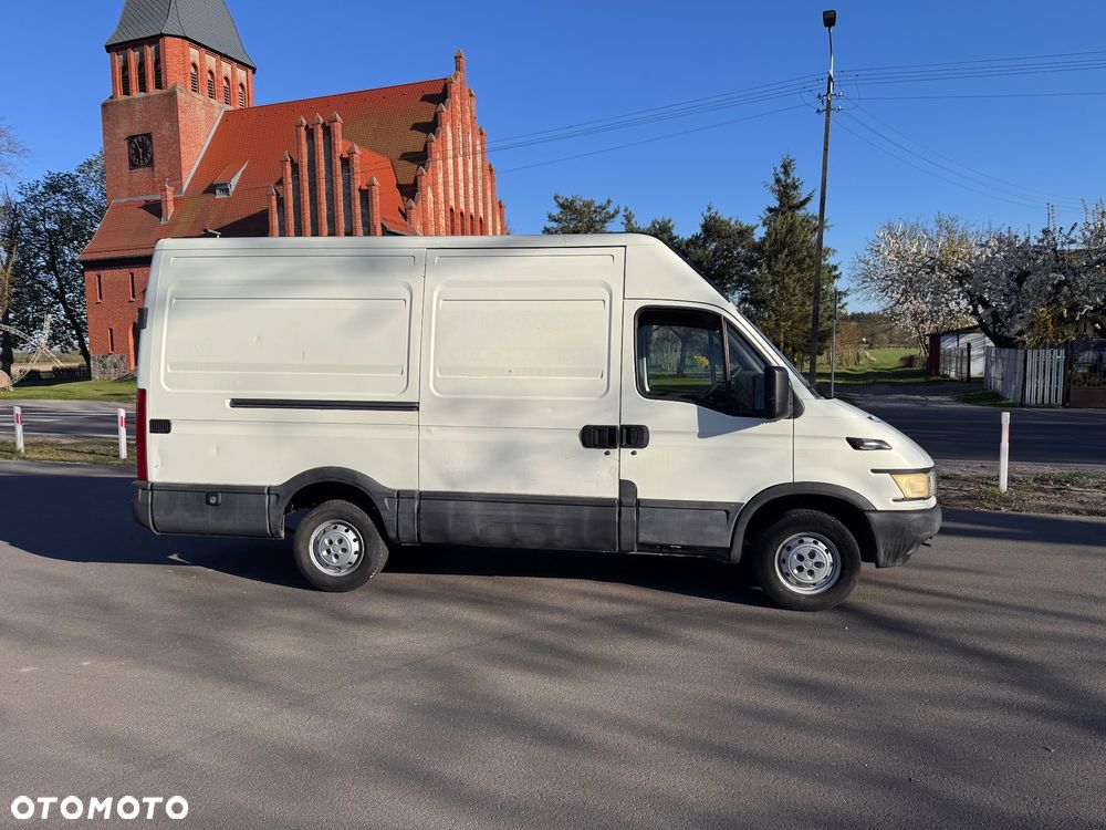 Iveco Daily 35S12 Średni - 4