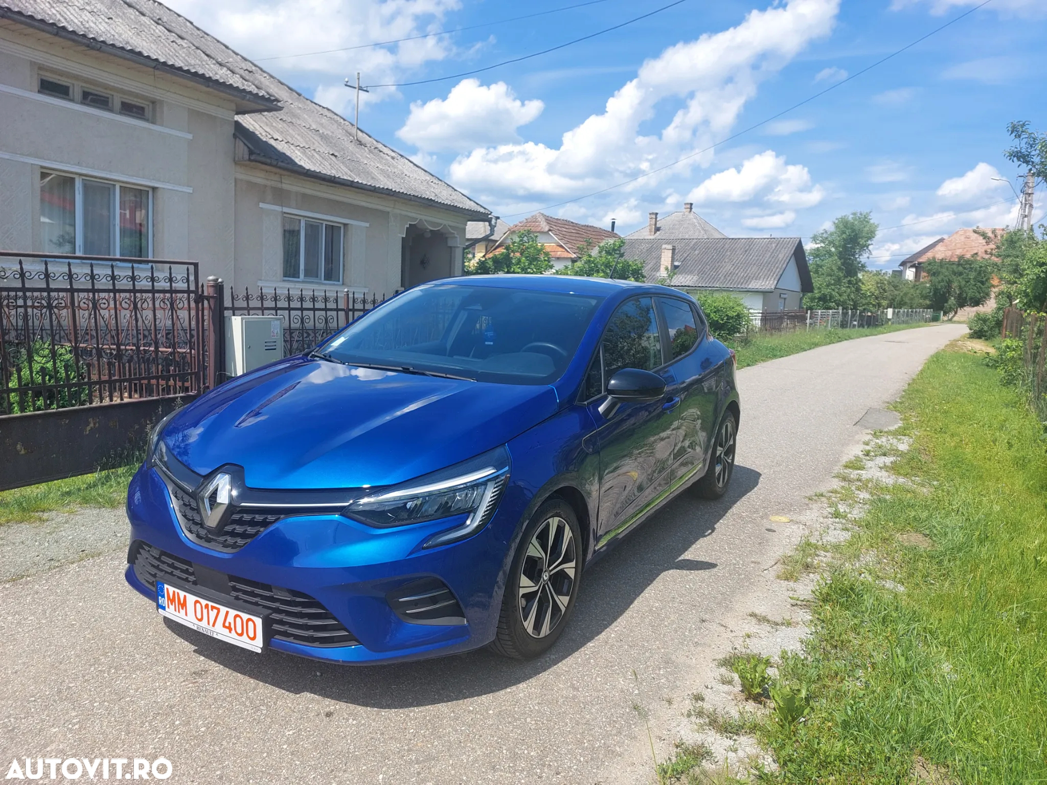 Renault Clio TCe 90 CVT TECHNO - 37